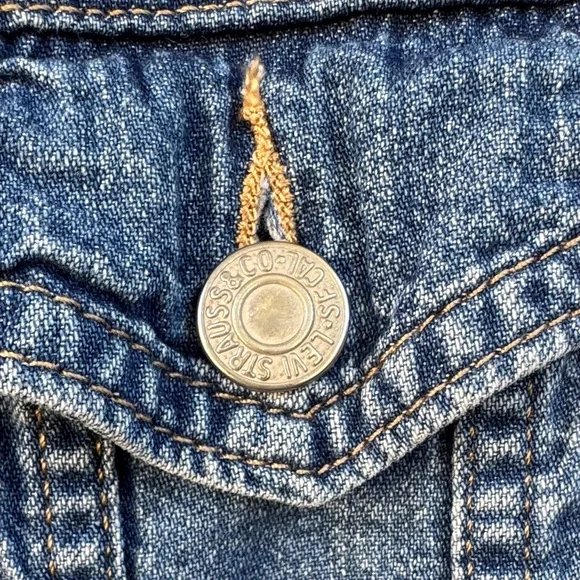 Levi's Cropped Taper Jumpsuit Sleeveless Medium Wash Size M - Picture 9 of 15